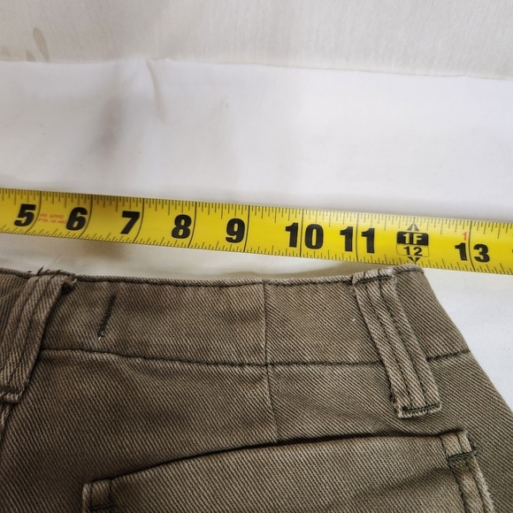 Pacsun Mom Short Olive Green Size 25. Cottage - Picture 5 of 6